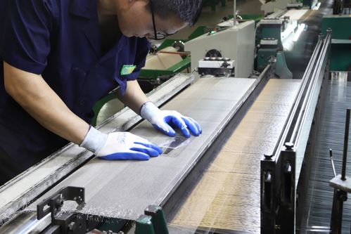 一網(wǎng)情深 安平絲網(wǎng)產(chǎn)業(yè)向新向強(qiáng)，信息技術(shù)咨詢服務(wù)注入無限活力